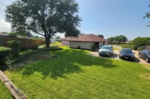 2212 Southern Ct, Carrollton, TX 75006 - Photo 38