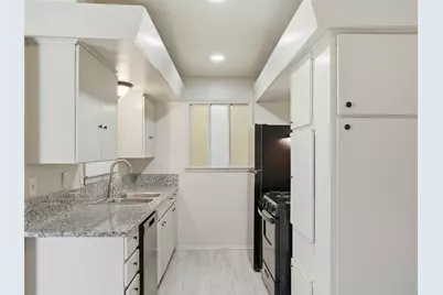 14046 Rolling Hills Lane, Dallas, TX 75240 - Photo 10