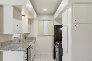 14046 Rolling Hills Ln, Dallas, TX 75240 - Photo 10