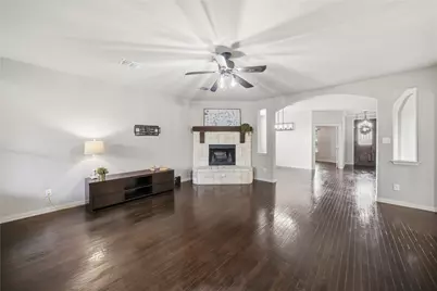 4500 Lakeside Hollow Street, Fort Worth, TX 76262 - Photo 12