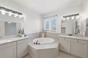 4500 Lakeside Hollow St, Fort Worth, TX 76262 - Photo 24