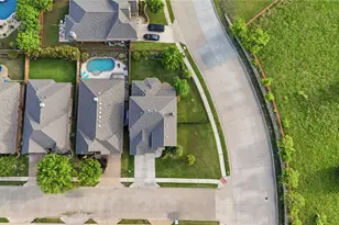 4500 Lakeside Hollow St, Fort Worth, TX 76262 - Photo 2
