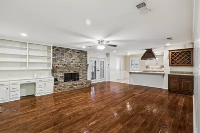 1401 Allegheny Drive, Arlington, TX 76012 - Photo 10