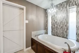 2719 N Surrey Dr, Carrollton, TX 75006 - Photo 26