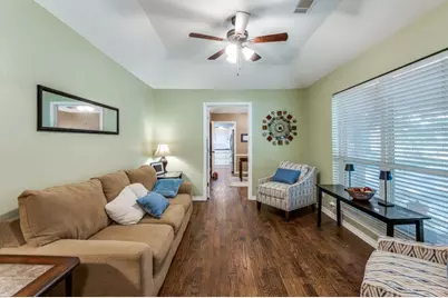 2719 N Surrey Drive, Carrollton, TX 75006 - Photo 6