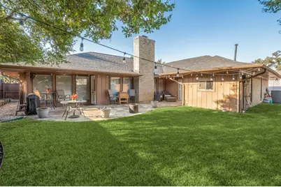 2719 N Surrey Drive, Carrollton, TX 75006 - Photo 28