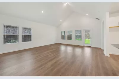 148 Summer Rain Way, Newark, TX 76071 - Photo 6