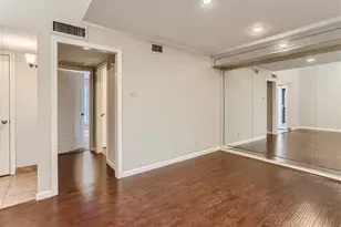 16301 Ledgemont Ln, Addison, TX 75001 - Photo 10