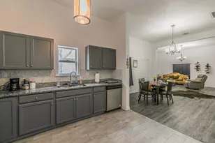 2514 Columbus Ave, Fort Worth, TX 76164 - Photo 12