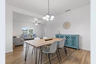 611 Cherry Street, Bowie, TX 76230 - Photo 4