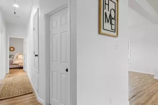 611 Cherry St, Bowie, TX 76230 - Photo 18