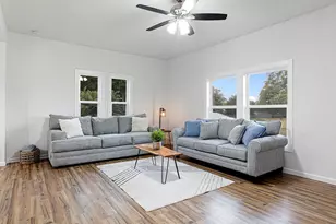 611 Cherry St, Bowie, TX 76230 - Photo 1