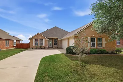 4024 Stone Haven Drive, Garland, TX 75043 - Photo 2
