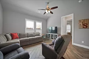 9921 Peninsula Pt, Little Elm, TX 75068 - Photo 22