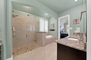 9921 Peninsula Pt, Little Elm, TX 75068 - Photo 18