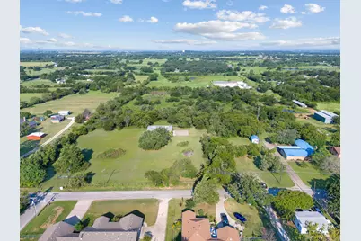 334 Eddy Avenue, Joshua, TX 76058 - Photo 10
