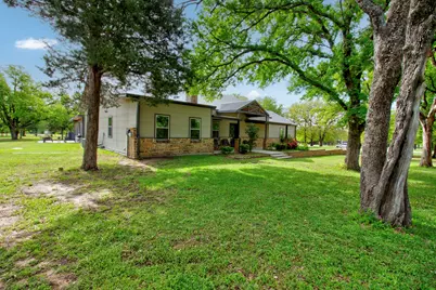 1024 Jordan Creek Road, Collinsville, TX 76233 - Photo 2