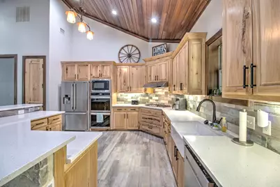 1024 Jordan Creek Road, Collinsville, TX 76233 - Photo 10