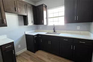 2936 S Jennings Ave, Fort Worth, TX 76110 - Photo 8