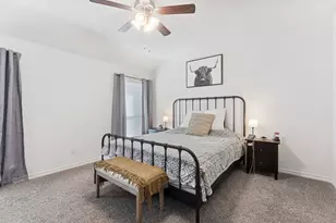 3260 Hunters Gln Dr, Aubrey, TX 76227 - Photo 16