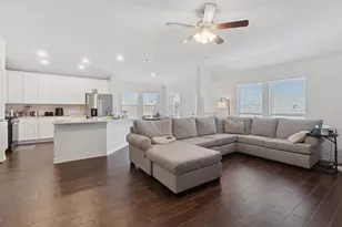 3260 Hunters Gln Dr, Aubrey, TX 76227 - Photo 10