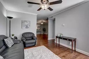 5302 Saddleback Rd, Garland, TX 75043 - Photo 6