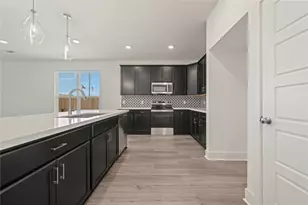 8024 Candy Ln, Waco, TX 76708 - Photo 12