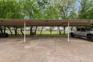 5825 Shadydell Dr, Fort Worth, TX 76135 - Photo 14