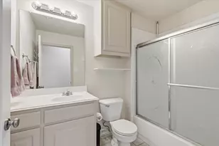 5621 Swords Dr, Fort Worth, TX 76137 - Photo 14