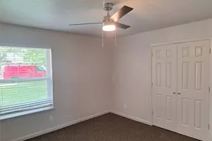 209 Heather Dr, Garland, TX 75042 - Photo 8