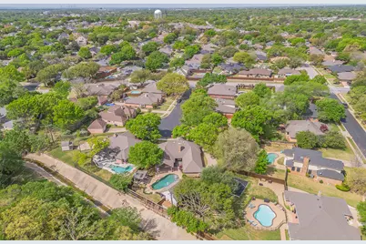 1413 Wedglea Court, Bedford, TX 76021 - Photo 32