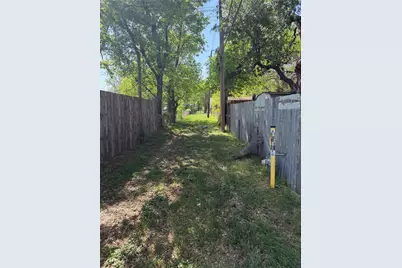 1228 Marion Avenue, Fort Worth, TX 76104 - Photo 14