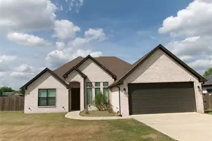 137 Stadium Ln, Van, TX 75790 - Photo 1