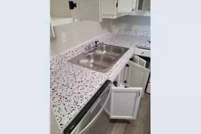 1708 Crest Point Drive, Arlington, TX 76012 - Photo 4