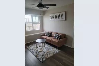 1708 Crest Point Drive, Arlington, TX 76012 - Photo 2