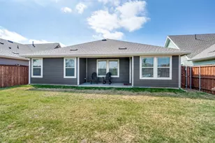 13105 Dawson Dr, Providence Village, TX 76227 - Photo 18