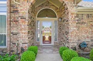 2509 Fox Glenn Cir, Bedford, TX 76021 - Photo 6