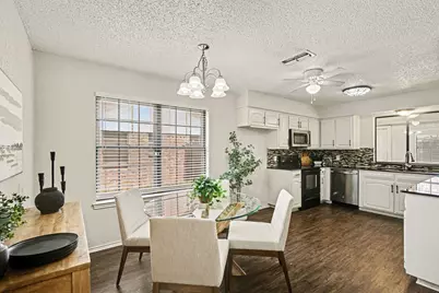 2621 Warren Lane, Fort Worth, TX 76112 - Photo 10