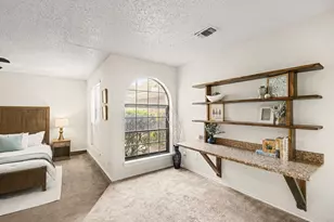 2621 Warren Ln, Fort Worth, TX 76112 - Photo 16