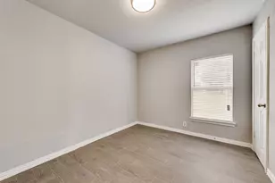 8033 Downe Dr, White Settlement, TX 76108 - Photo 12