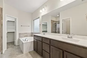 15720 Barton Ridge Dr, Fort Worth, TX 76177 - Photo 16