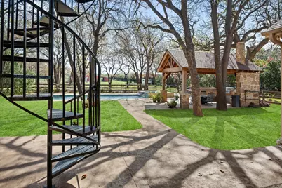 1720 Mistletoe Drive, Flower Mound, TX 75022 - Photo 30