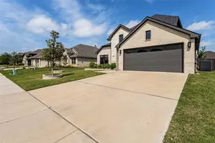 279 Moonshadow Dr, Waxahachie, TX 75165 - Photo 22