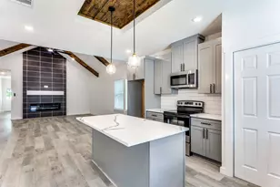 1329 Arizona Ave, Fort Worth, TX 76104 - Photo 10