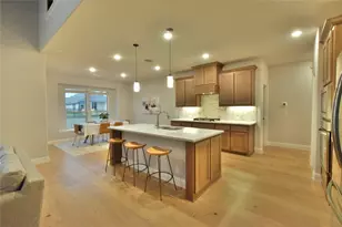 386 Paddle Boat Dr, Granbury, TX 76049 - Photo 10