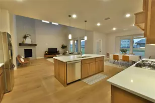 386 Paddle Boat Dr, Granbury, TX 76049 - Photo 14