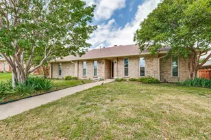 1513 Silverleaf Dr, Carrollton, TX 75007 - Photo 1