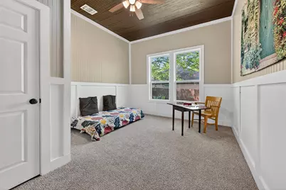 909 N Howard Street, Palestine, TX 75801 - Photo 16