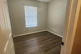 206 Hackberry Dr, Greenville, TX 75402 - Photo 20