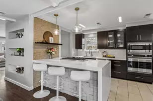 9469 Gatetrail Dr, Dallas, TX 75238 - Photo 8